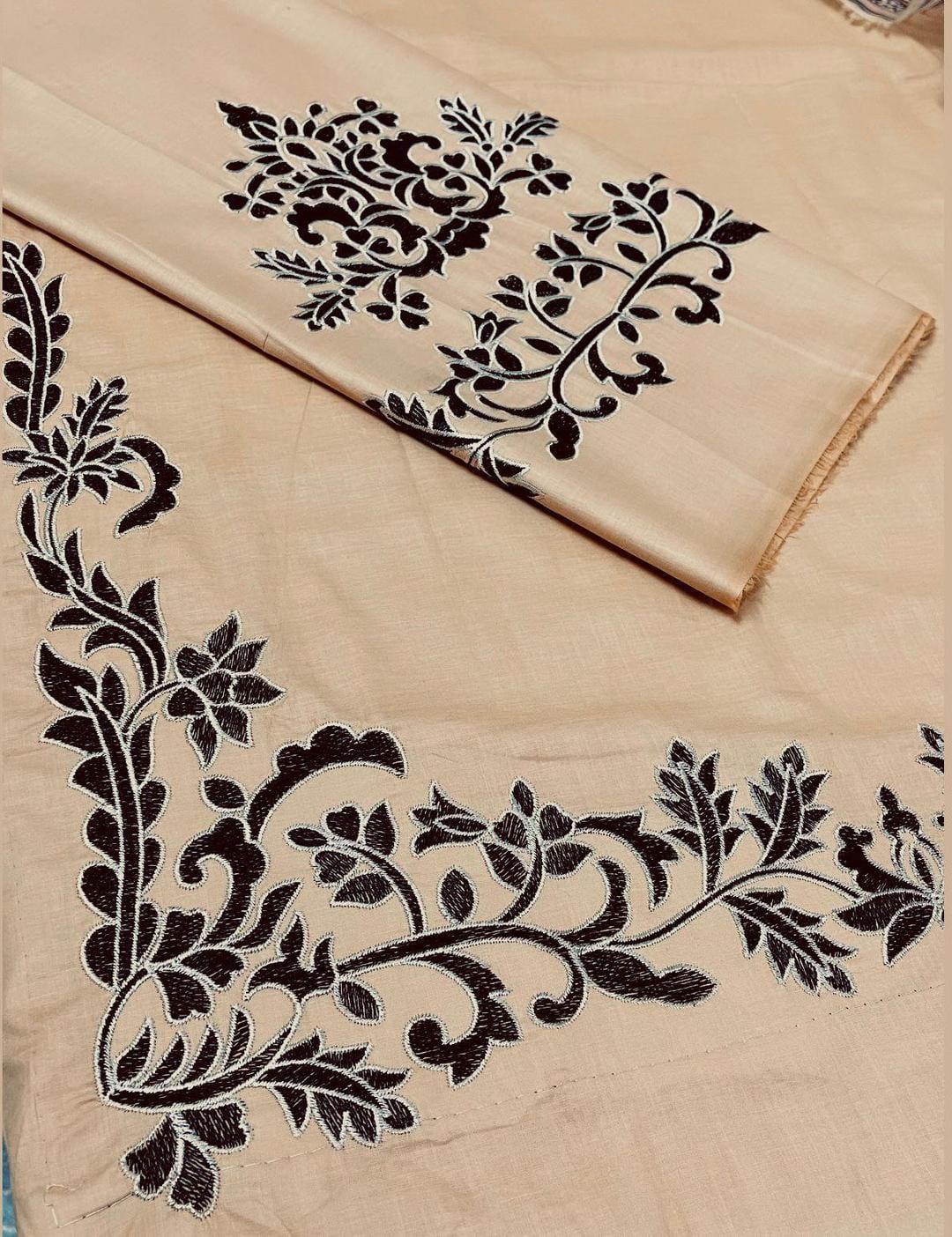 2 Pcs Women's Unstitched Embroidered Suit
