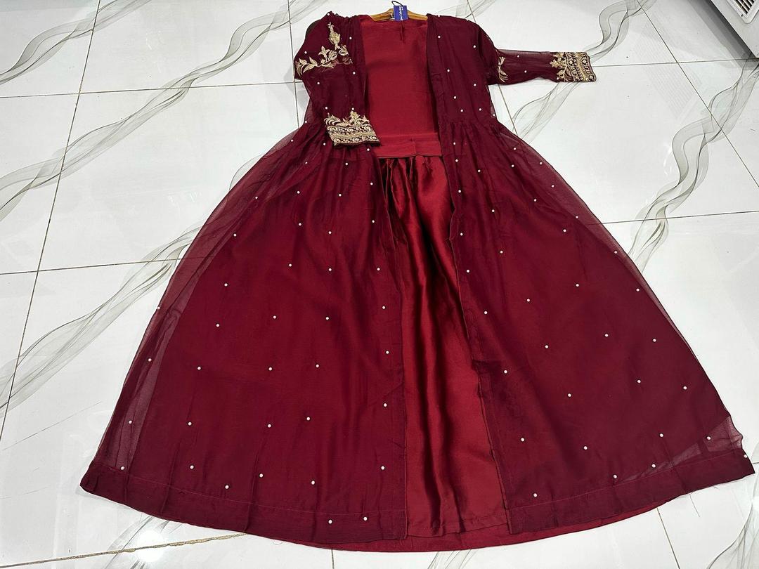 Elegant 3 Pcs Women's Stitched Maxi