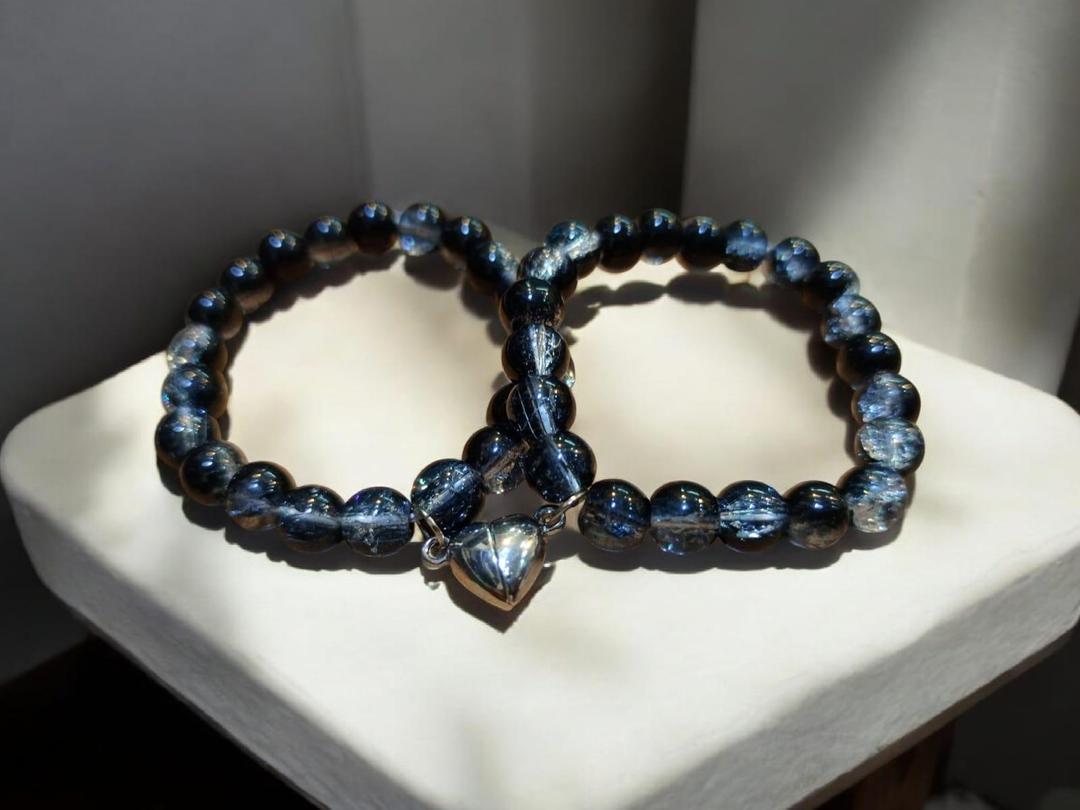 Stylish 2 Pcs Heart Design Unisex Couple's Bracelet - Silver Plated Beads with Black and Blue Stones