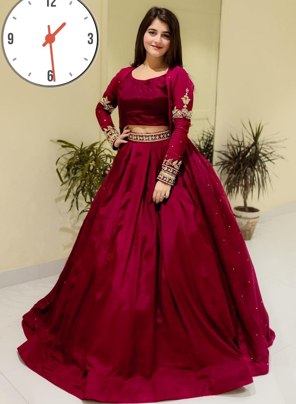 Elegant 3 Pcs Women's Stitched Maxi