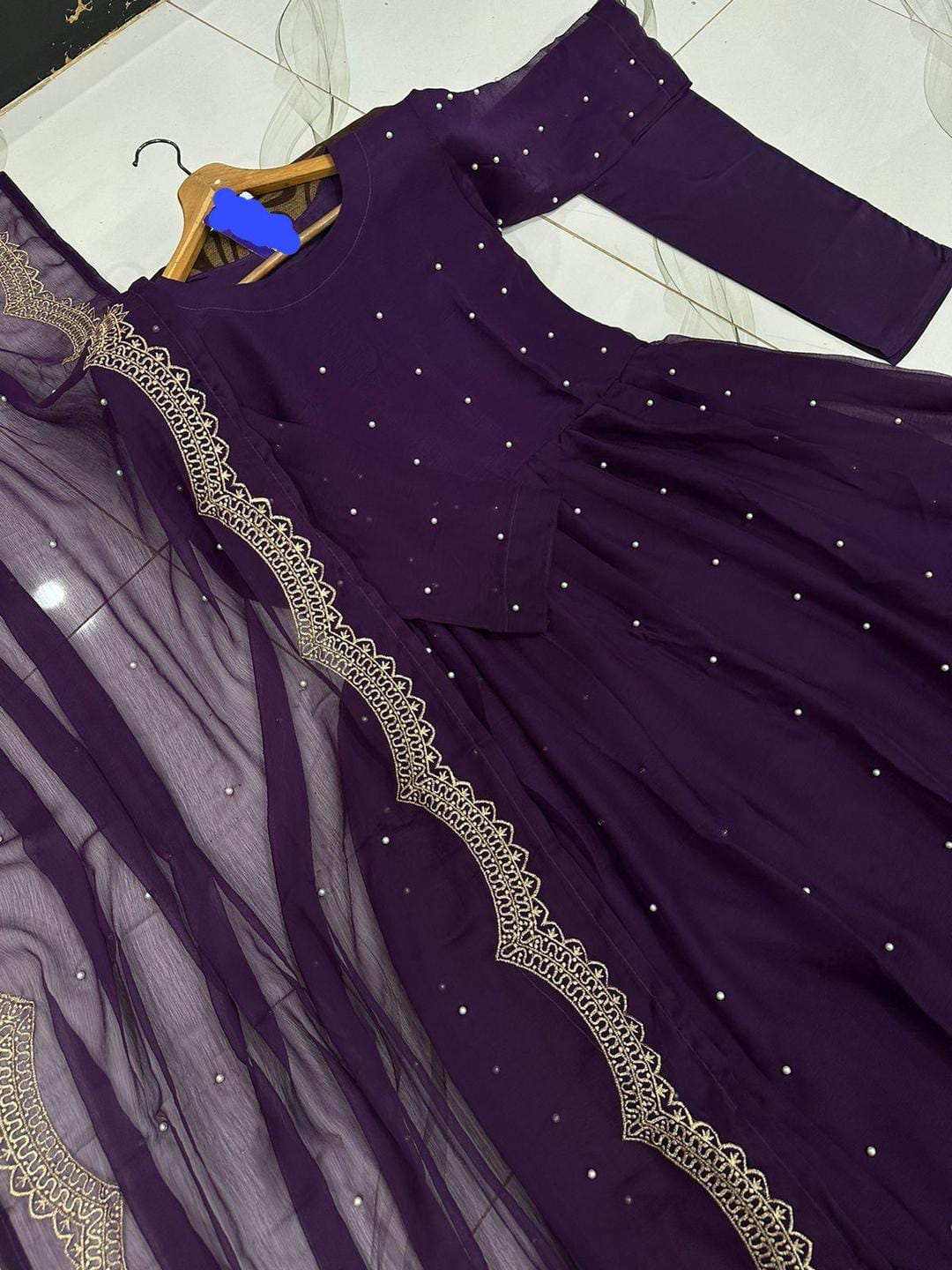 3 Pcs Women's Stitched Embroidered Maxi Suit