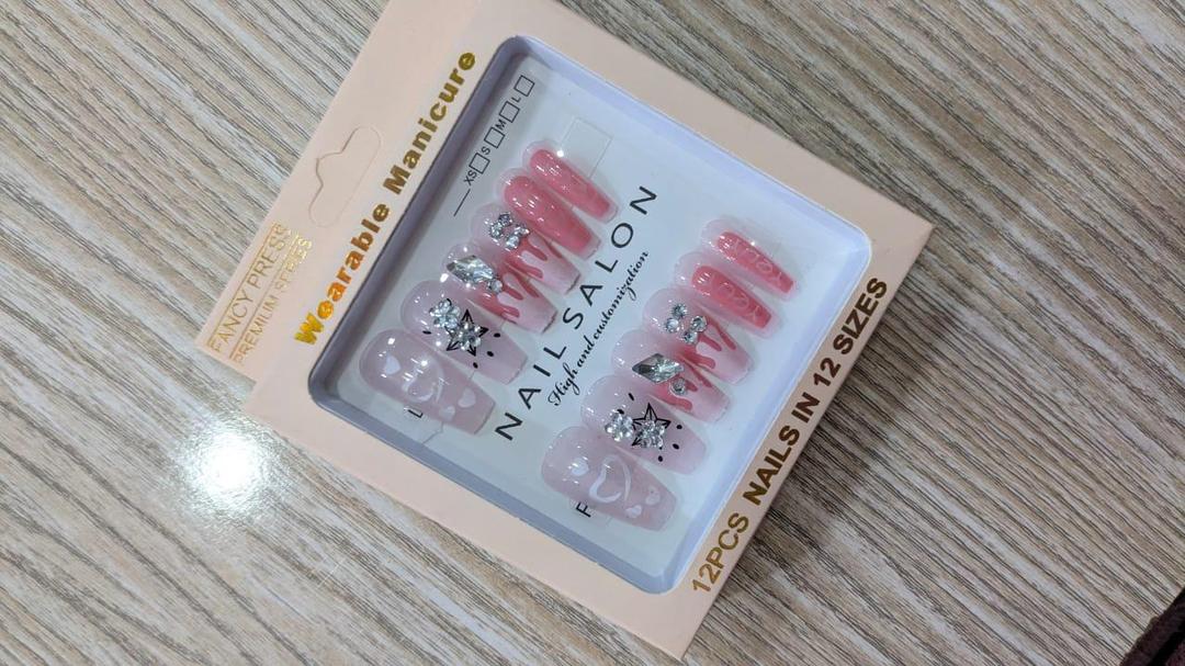Professional Manicure Fake Nails - Pack of 10 for Endless Creativity