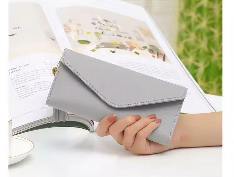 Stylish PU Leather Frame Clutch for Girls - 1 Pc