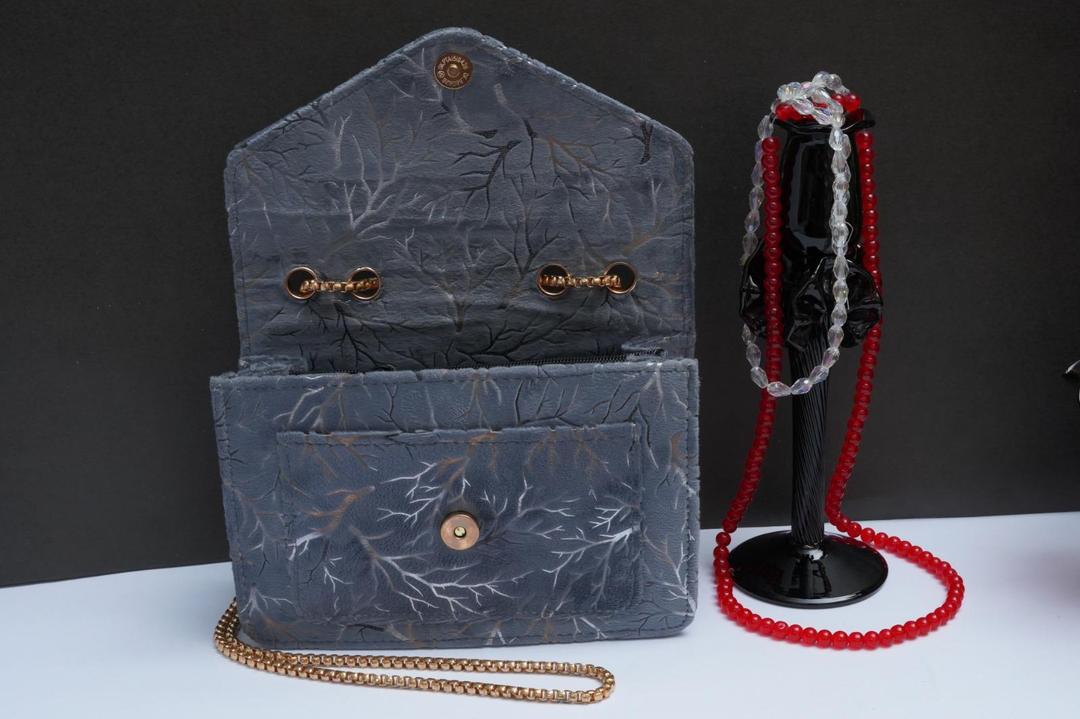 Women's Velvet Textured Purse  With Chain
