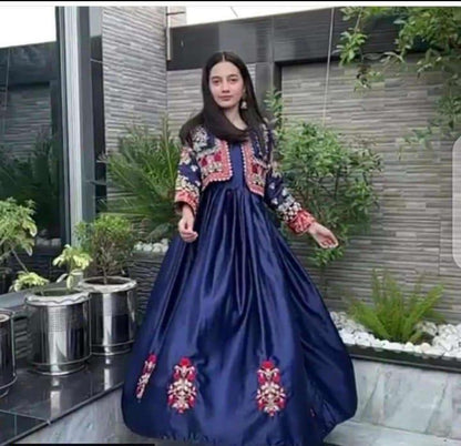 Stunning 2 Pcs Women's Stitched
