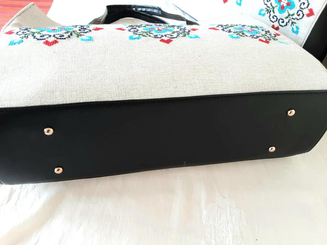 Women's Cotton Embroidered Hand Bag